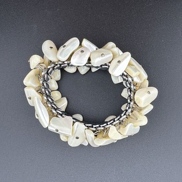 Vintage Cha Cha Mother Of Pearl Chips Bead Expandable Bracelet Signed Japan JSFK - Picture 4 of 9